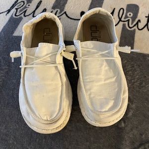 White Hey Dude Wendy Size 6 Women’s